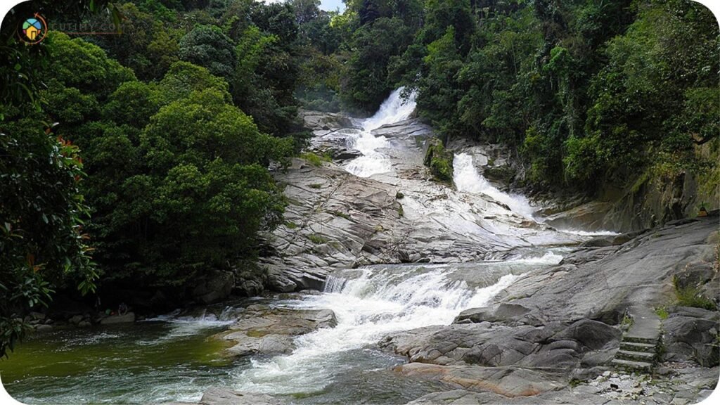 11+ Tempat Menarik di Bentong yang Wajib Singgah 8 Imej Air Terjun Chamang