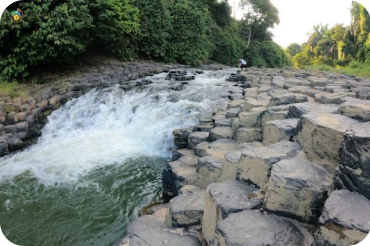 Imej Columnar Basalt