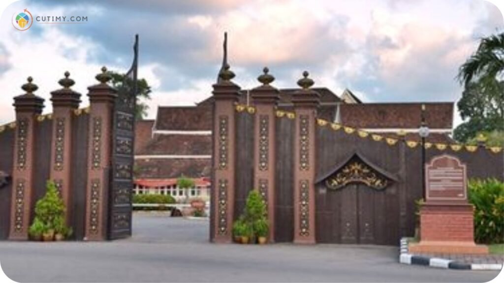 15+ Tempat Menarik di Kota Bharu untuk Percutian Best 20 Imej Istana Balai Besar