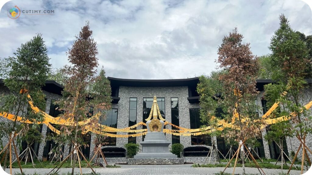 11+ Tempat Menarik di Bentong yang Wajib Singgah 6 Imej Kechara Forest Retreat
