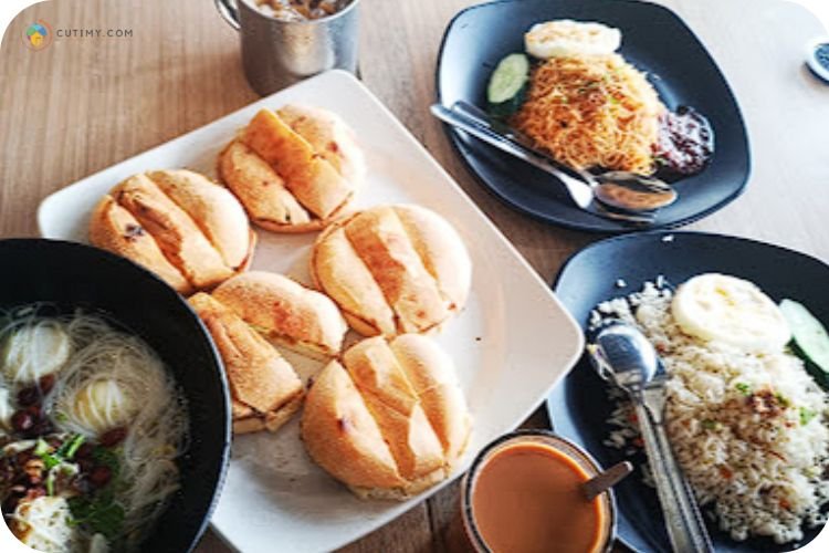 13 Tempat Menarik Di Kluang: Panduan Percutian Best 11 Imej Kluang Rail Coffee