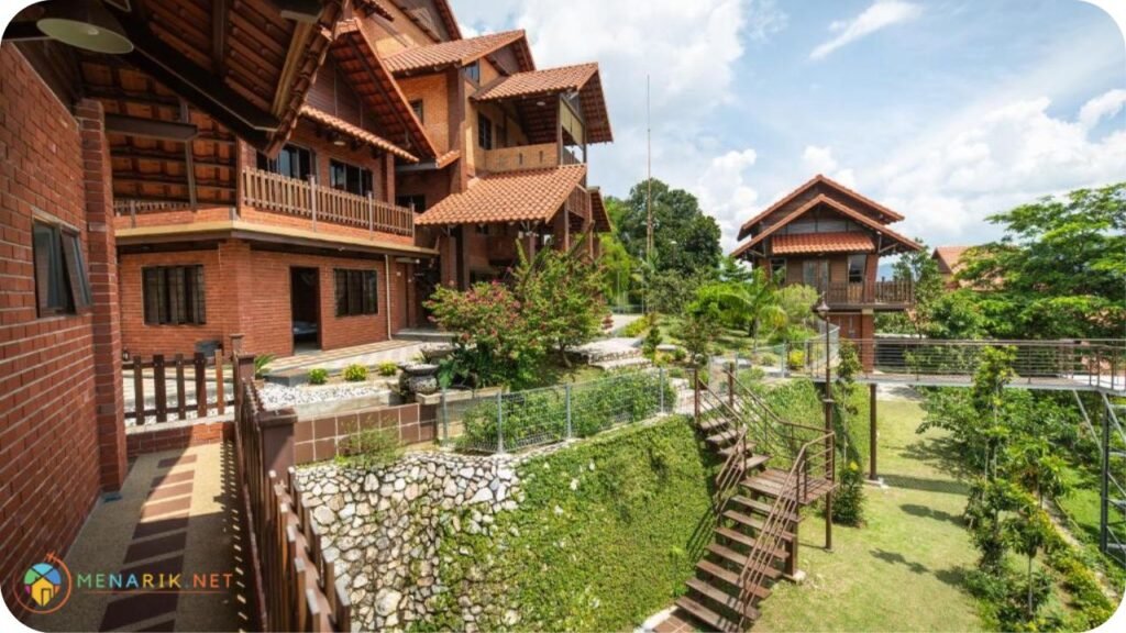 15 Tempat Menarik di Bukit Tinggi yang Best & Popular 4 Imej Red House Garden Stay