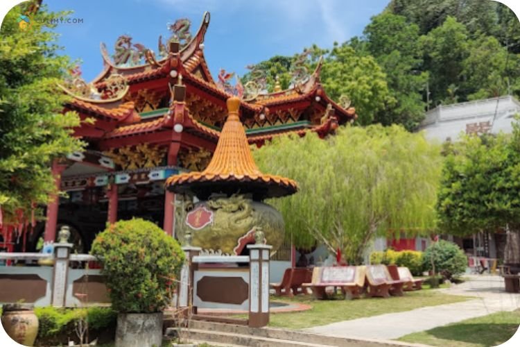 Imej Tokong Lin Je Kong