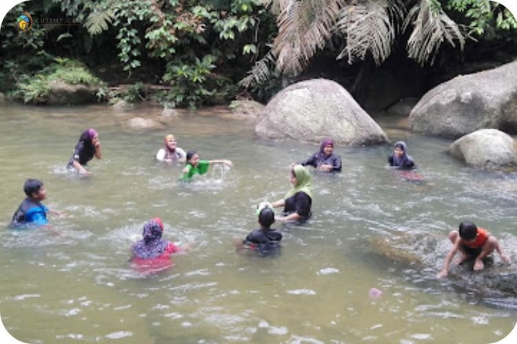 Imej Burmese Pool Taiping (Kolam Renang Batu Besar)