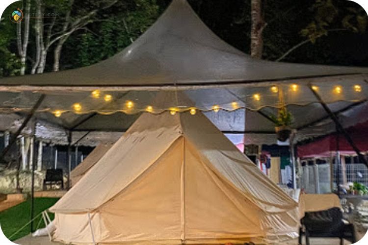 15 Tempat Camping di Johor Yang Best & Disyorkan! 11 Imej River & Glamp