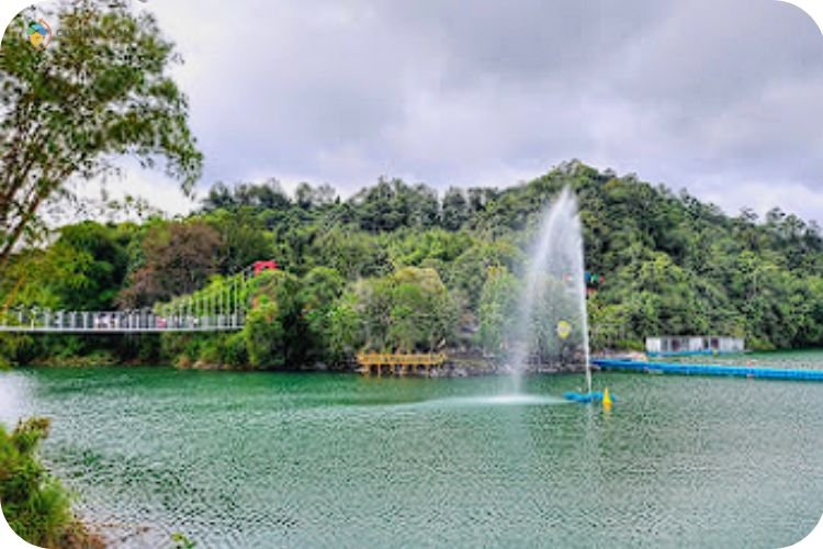 Imej Tasik Biru Kuching