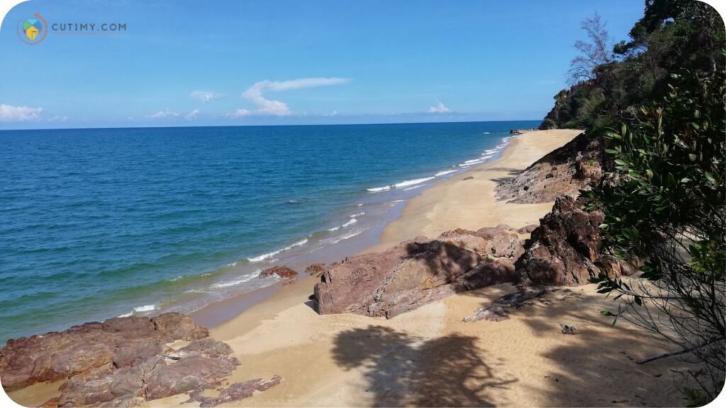 Imej Tempat Menarik di Cherating Pantai Teluk Mak Nik