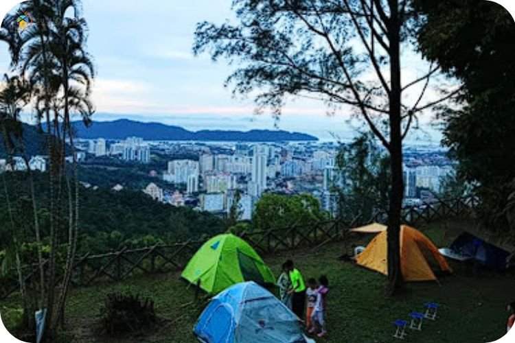 13 Tempat Camping di Penang Yang Indah & Menakjubkan 13 Imej The Hill Relaxing Camp