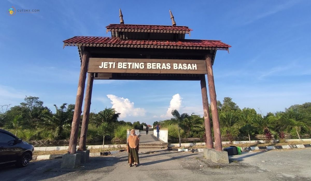7 Tempat Menarik di Bagan Datuk yang Wajib di Lawat 2 Imej Jeti Beting Beras Basah