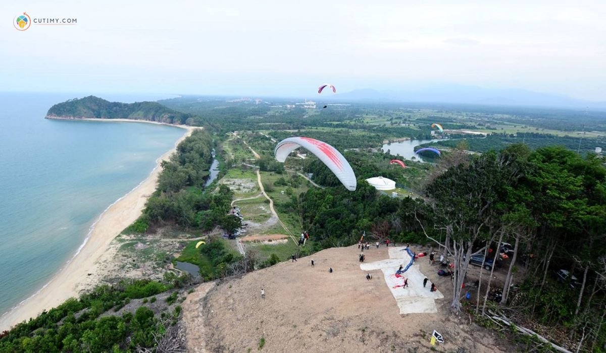 imej Luncur Udara Paragliding Kota Putera
