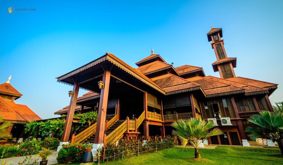 imej Masjid Kayu Ulul Albab Seberang Jerteh