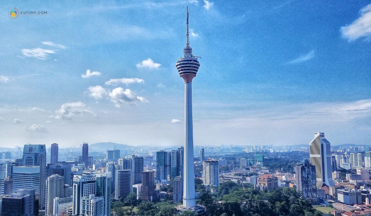 13 Tempat Bersejarah di Kuala Lumpur 9 imej Menara Kuala Lumpur