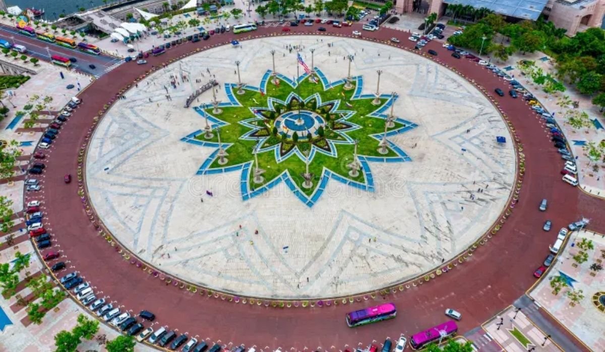 15 Tempat Menarik Di Putrajaya Yang Wajib Lawat Best 4 imej Putra Square