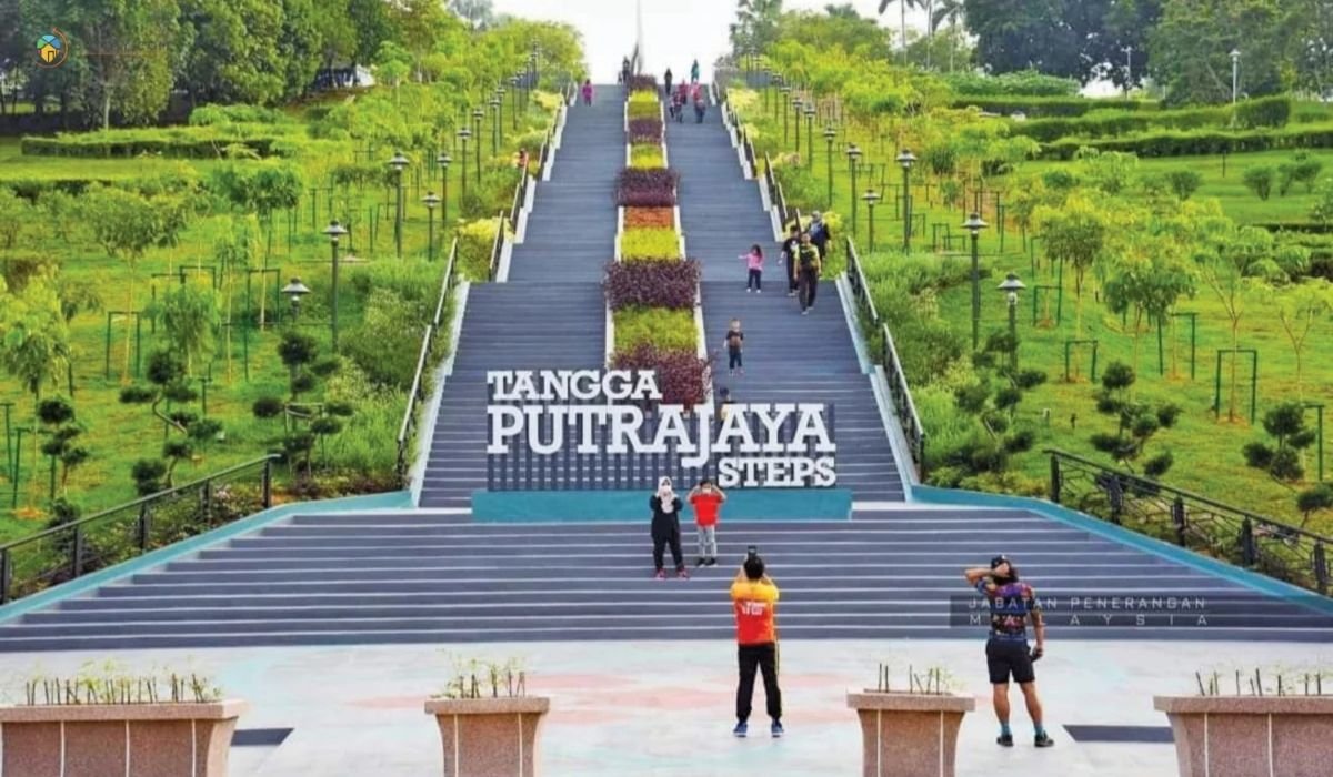 15 Tempat Menarik Di Putrajaya Yang Wajib Lawat Best 9 imej Tangga Putrajaya