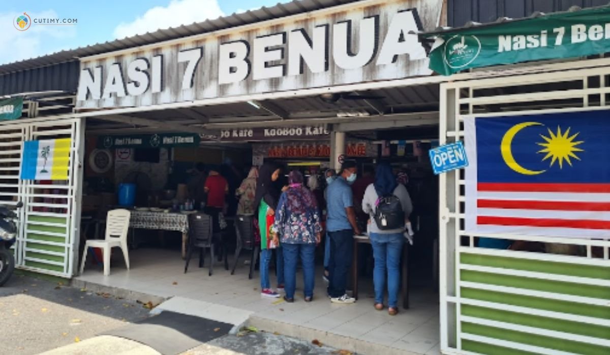 11 Tempat Makan Menarik di Bayan Lepas yang Lazat 1 imej Tempat Makan Menarik di Bayan Lepas Nasi 7 Benua Koo Boo Cafe