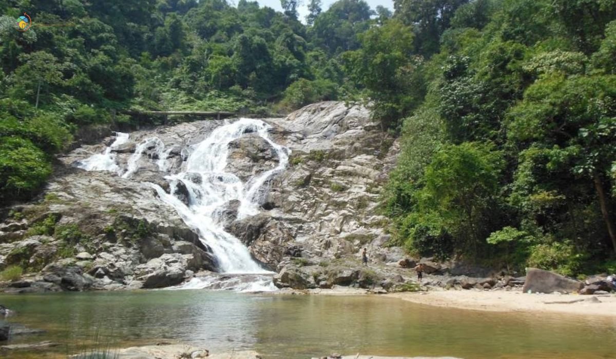 imej Tempat Menarik di Kuala Krai Air Terjun Lata Berangin