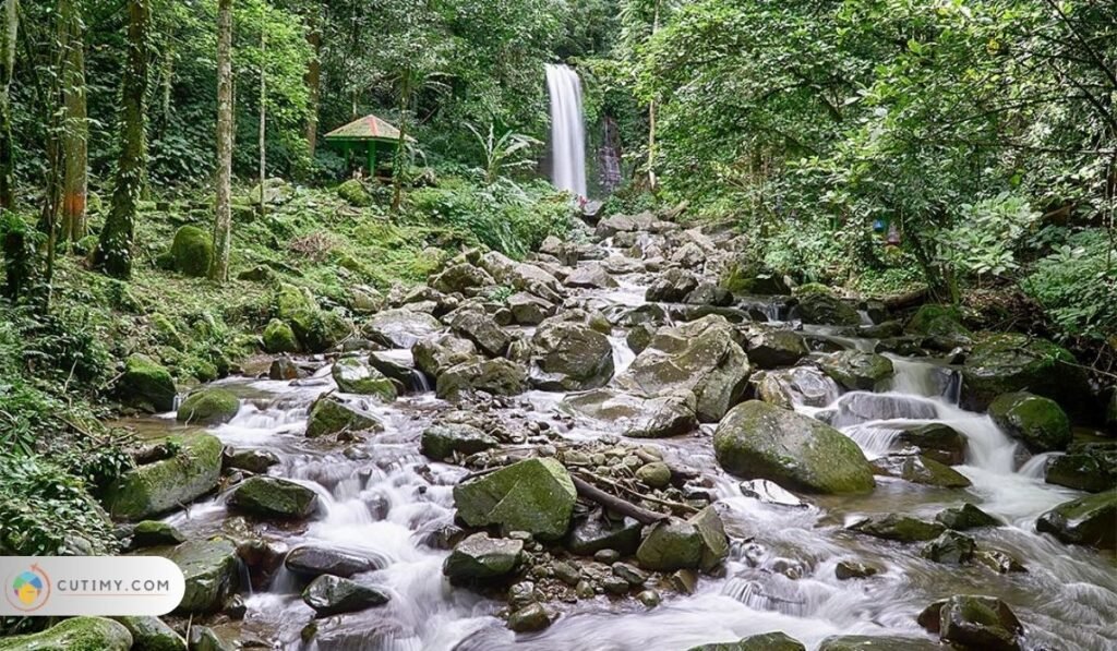 10 Tempat Menarik di Tambunan yang Wajib di Lawat 1 Imej Mahua Waterfall, Tempat Menarik di Tambunan