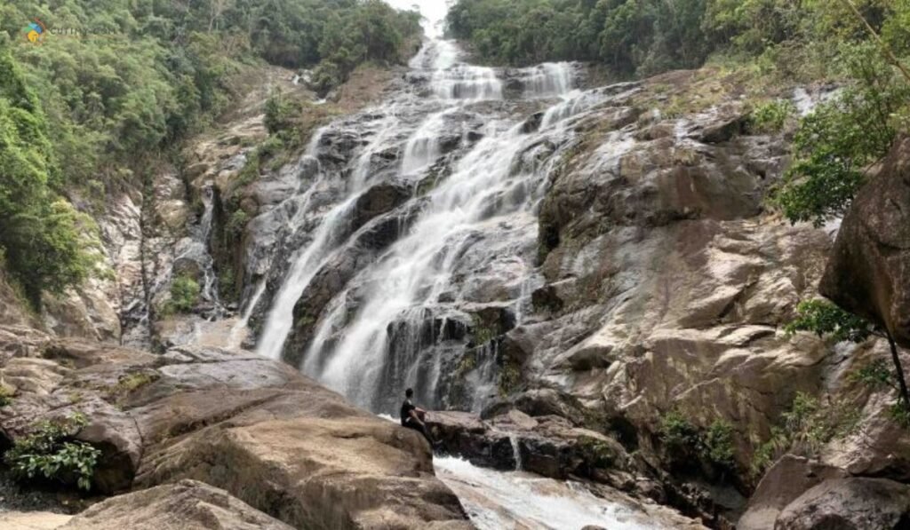 15 Tempat Mandi di Terengganu Yang Wajib Korang Lawat 11 imej Air Terjun Chemerong