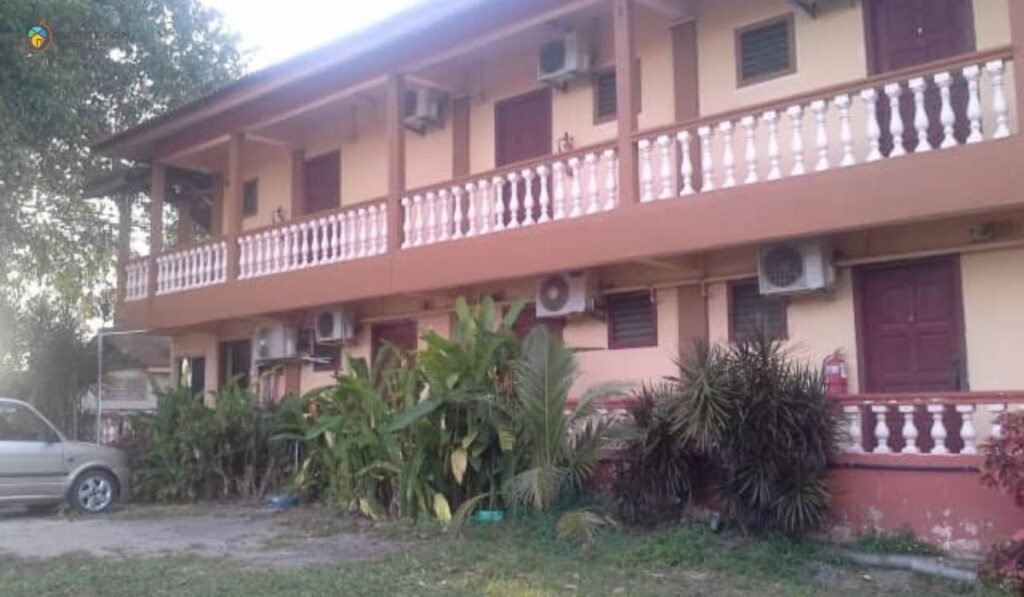 17 Tempat Menarik di Pengkalan Balak yang Menakjubkan 11 imej Angin Laut Chalet