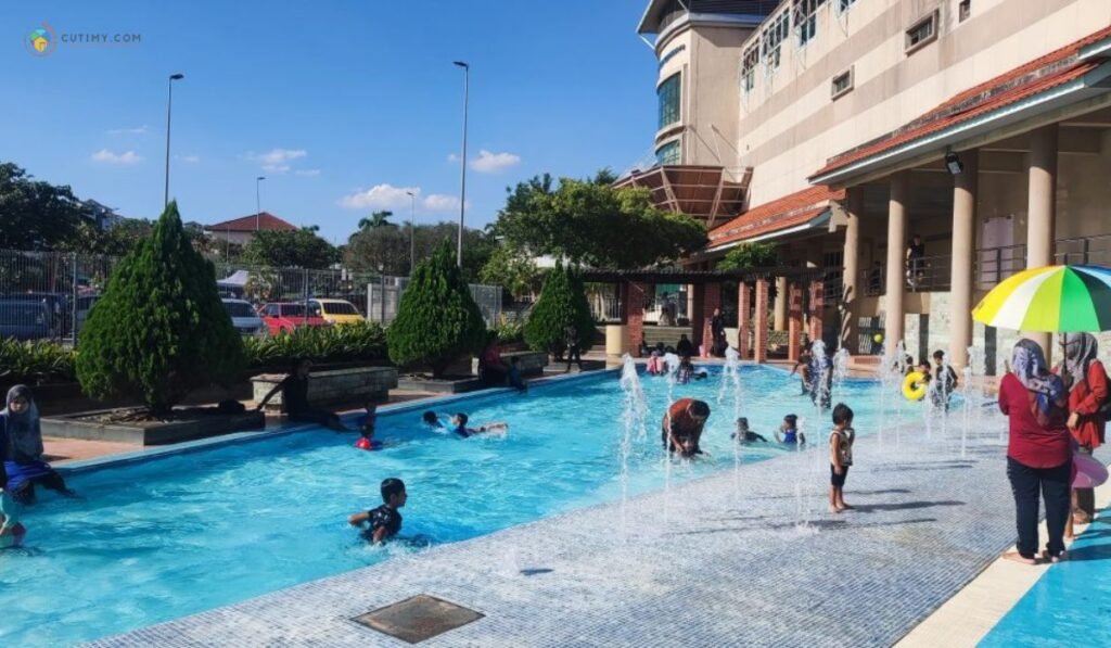 imej Kolam Renang Kompleks Kejiranan Presinct 9 Putrajaya