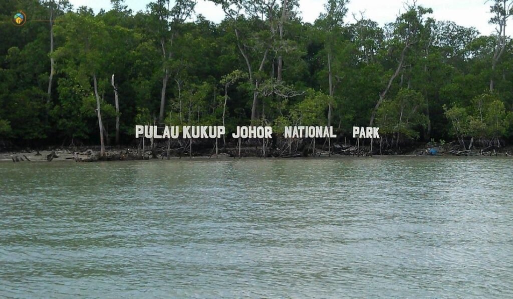 5 Tempat Menarik di Tanjung Piai yang Wajib Lawat 3 imej Kukup Island Johor National Park