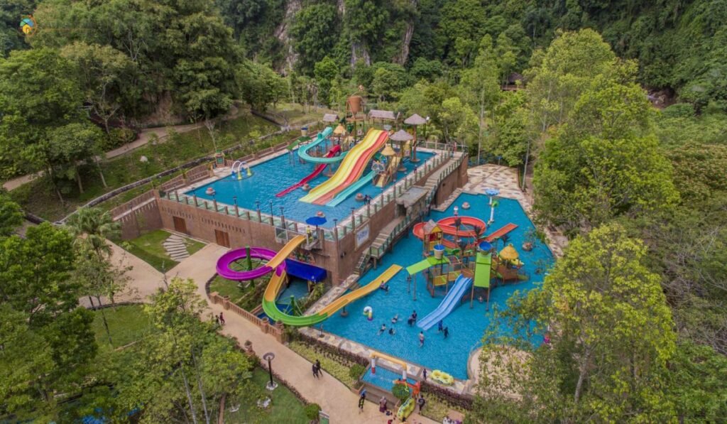 11+ Tempat Mandi di Ipoh Yang Wajib Korang Lawat 10 imej Lost World of Tambun Theme Park