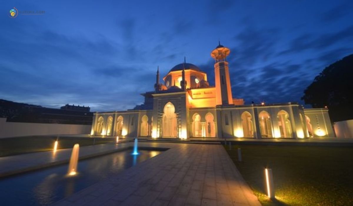 10 Tempat Bersejarah Di Pahang Yang Menakjubkan 4 imej Muzium Masjid Sultan Abdullah