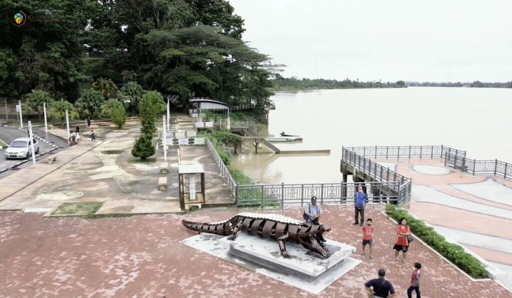10 Tempat Menarik di Sri Aman yang Wajib Singgah 1 imej Sri Aman Waterfront, Tempat Menarik di Sri Aman