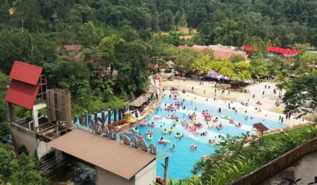 7 Taman Tema Air di Pahang Yang Menakjubkan 1 imej Taman Tema Air di Pahang Bukit Gambang Water Park
