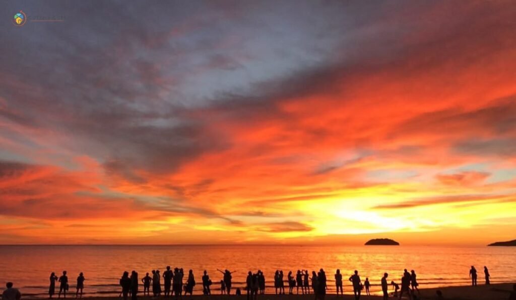 imej Tempat Mandi di Kota Kinabalu Tanjung Aru Beach
