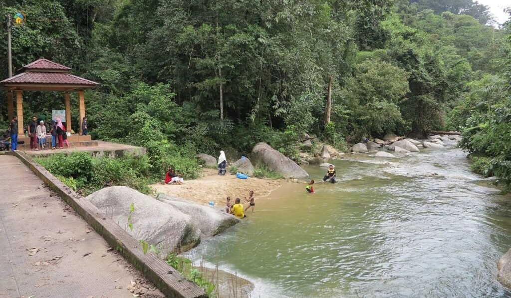 7 Tempat Mandi di Taiping Paling Popular 1 imej Tempat Mandi di Taiping Burmese Pool